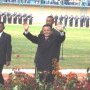 « Hands up, Mister Président ! »